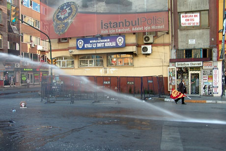 YSK'ya Diyarbakır ve Taksim'de protesto galerisi resim 8