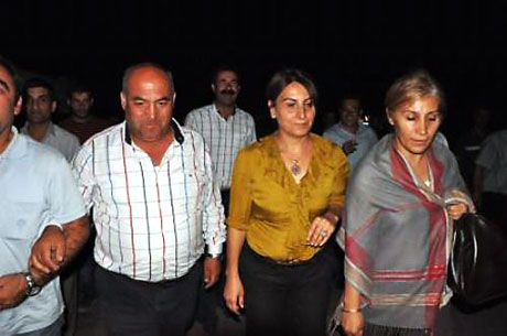 'Canlı Kalkanlara' sert müdahale galerisi resim 29