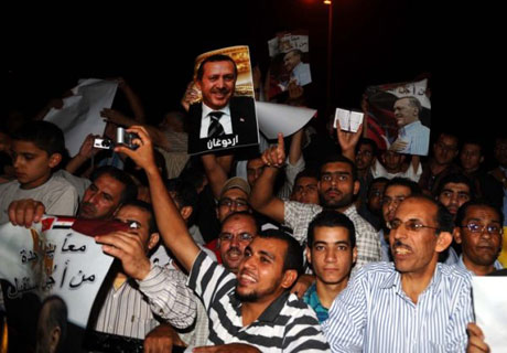 Erdoğan'ı binlerce kişi karşıladı galerisi resim 3
