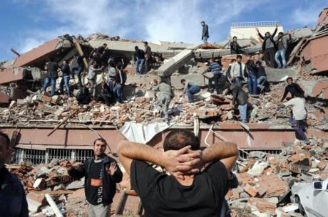 Van'da şiddetli deprem galerisi resim 14