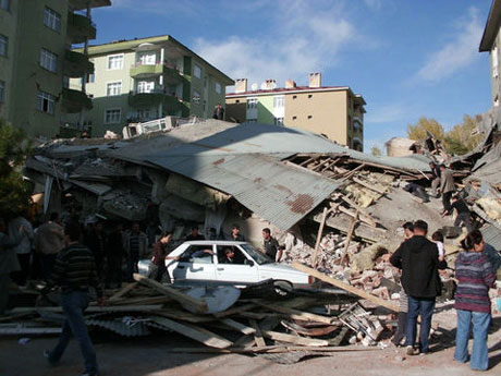 Van'da şiddetli deprem galerisi resim 40
