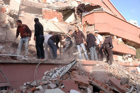 Van'da şiddetli deprem galerisi resim 43