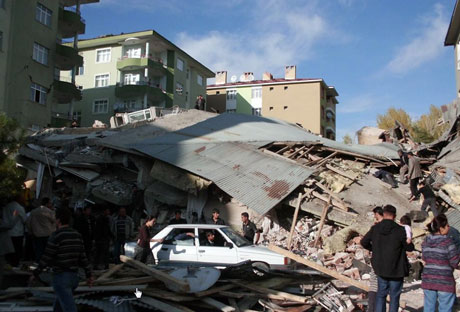Van'da şiddetli deprem galerisi resim 74
