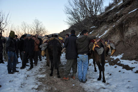 Savaş uçakları köylüleri vurdu galerisi resim 12