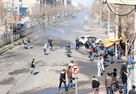 Newroz coşkusu yasak dinlemedi! galerisi resim 37