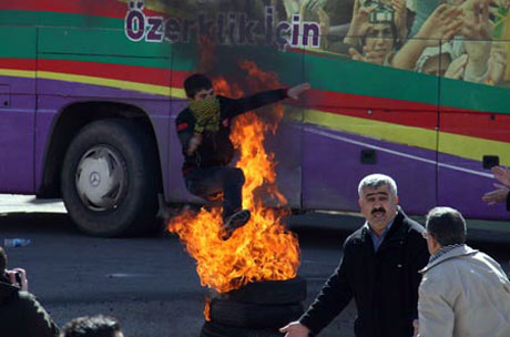 Newroz coşkusu yasak dinlemedi! galerisi resim 39