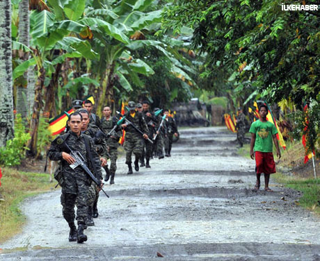 Filipinler'de 40 yıllık savaş sona erdi! galerisi resim 11