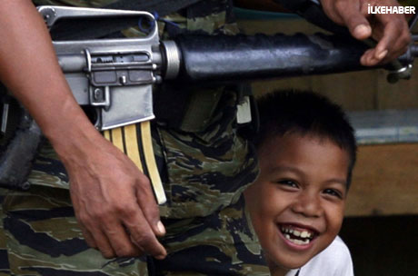 Filipinler'de 40 yıllık savaş sona erdi! galerisi resim 12