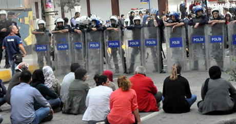 BDP'li Vekillere biber gazlı müdahale galerisi resim 1