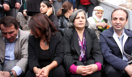 BDP'li Vekillere biber gazlı müdahale galerisi resim 3