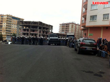 Diyarbakır'da BDP'li vekiller valiliği bastı! galerisi resim 10