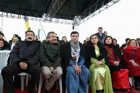 Tarihi 2013 Newroz'undan kareler galerisi resim 42