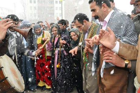 Tarihi 2013 Newroz'undan kareler galerisi resim 45