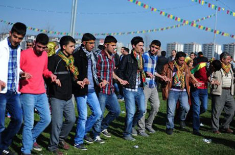 Tarihi 2013 Newroz'undan kareler galerisi resim 54