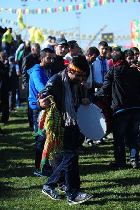 Tarihi 2013 Newroz'undan kareler galerisi resim 58