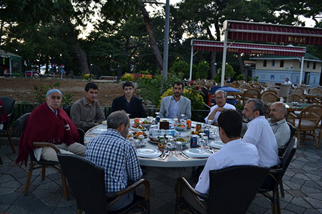 Nûbihar’ın iftar yemeğine büyük ilgi galerisi resim 16