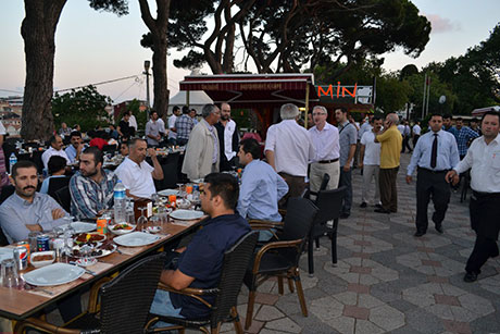 Nûbihar’ın iftar yemeğine büyük ilgi galerisi resim 28