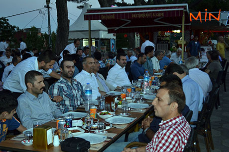 Nûbihar’ın iftar yemeğine büyük ilgi galerisi resim 39