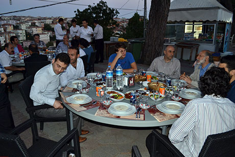 Nûbihar’ın iftar yemeğine büyük ilgi galerisi resim 41