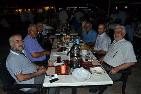 Nûbihar’ın iftar yemeğine büyük ilgi galerisi resim 50