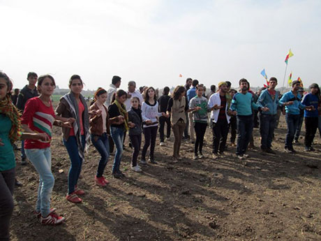 Nusaybin'de-Rojava'da duvar protesto edildi galerisi resim 30