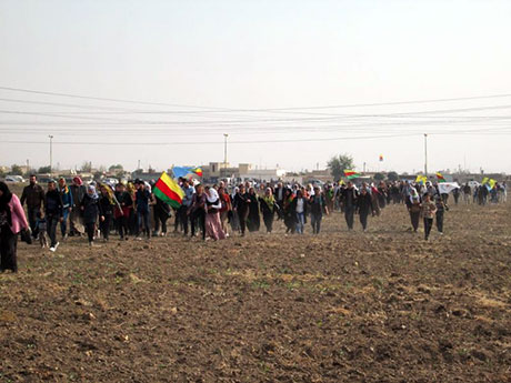 Nusaybin'de-Rojava'da duvar protesto edildi galerisi resim 37