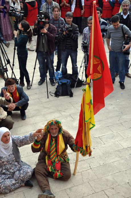 Nusaybin'de-Rojava'da duvar protesto edildi galerisi resim 58