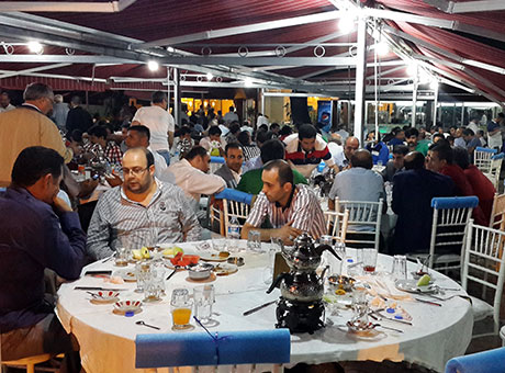 Nûbihar’ın iftar yemeğine büyük ilgi galerisi resim 35