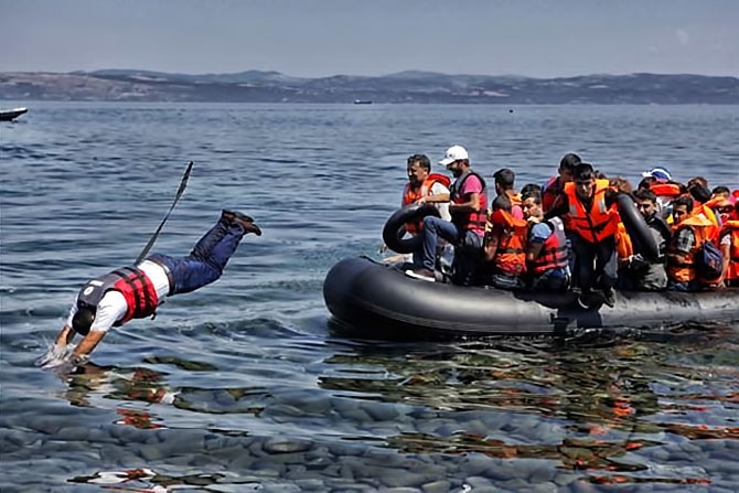 Fotoğraflarla hedefe ulaşan sığınmacıların sevinci galerisi resim 2