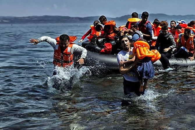 Fotoğraflarla hedefe ulaşan sığınmacıların sevinci galerisi resim 3