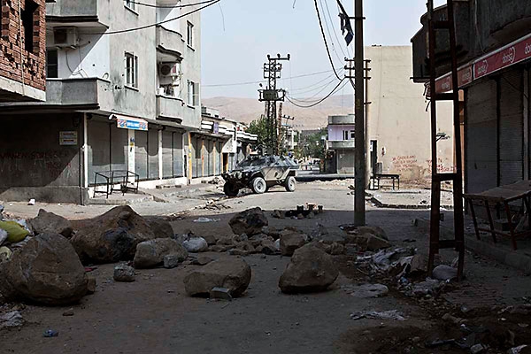 En çarpıcı fotoğraflarla Cizre’de yaşananlar galerisi resim 23