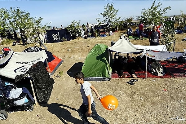 Çocuk gözüyle sığınmacıların dramı galerisi resim 24