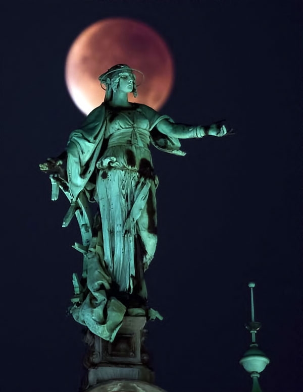 Reuters objektifinden ‘Süper Ay’ manzaraları galerisi resim 12