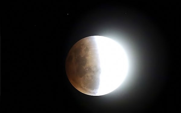 Reuters objektifinden ‘Süper Ay’ manzaraları galerisi resim 14