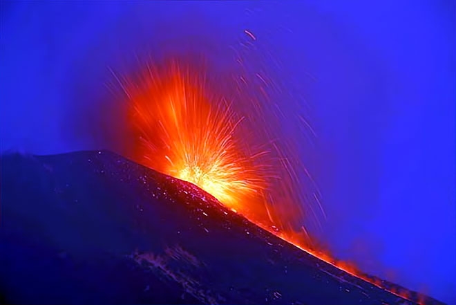 Sessizliğini bozan Etna'dan eşsiz görüntüler galerisi resim 11
