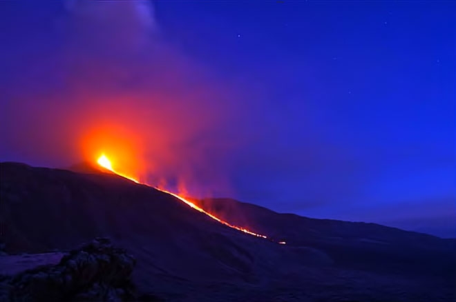 Sessizliğini bozan Etna'dan eşsiz görüntüler galerisi resim 5