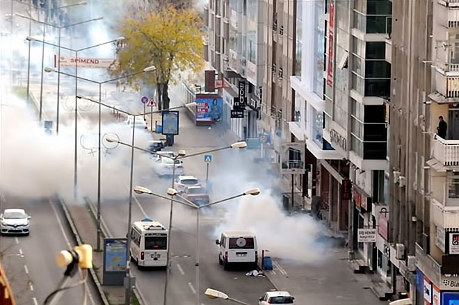 Diyarbakır’da 'Sur' protestosunda olaylar çıktı galerisi resim 14
