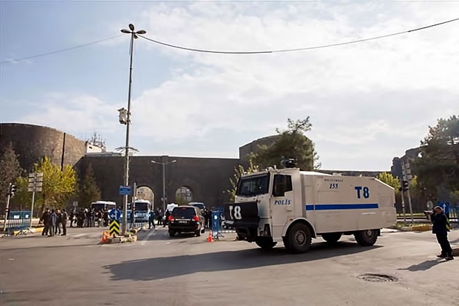 Diyarbakır’da 'Sur' protestosunda olaylar çıktı galerisi resim 25