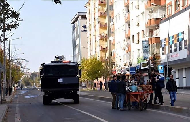 Diyarbakır’da 'Sur' protestosunda olaylar çıktı galerisi resim 3