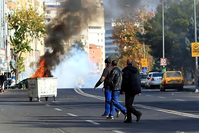 Diyarbakır’da 'Sur' protestosunda olaylar çıktı galerisi resim 36