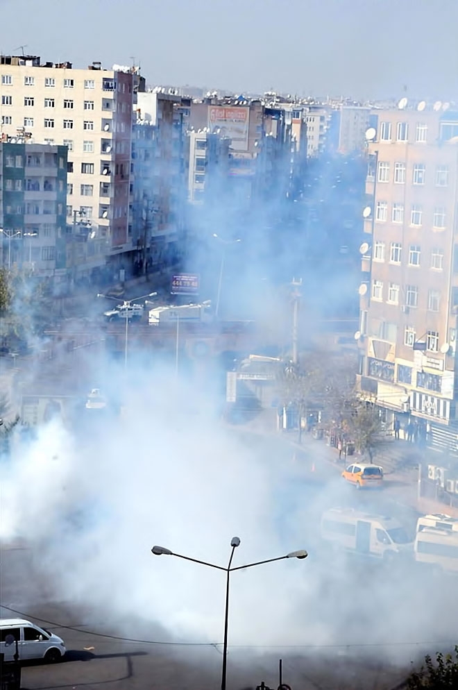 Diyarbakır’da 'Sur' protestosunda olaylar çıktı galerisi resim 38