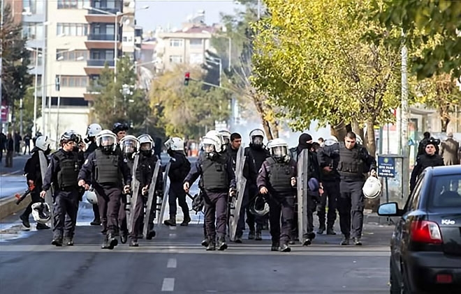 Diyarbakır’da 'Sur' protestosunda olaylar çıktı galerisi resim 42