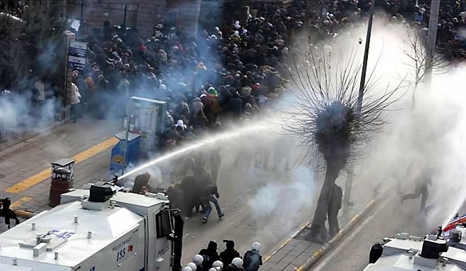 Van’daki protestolara polis müdahalesi galerisi resim 17