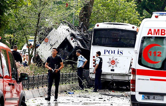 Fotoğraflarla: İstanbul Vezneciler'deki saldırı galerisi resim 11