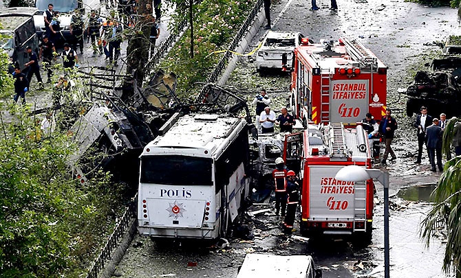 Fotoğraflarla: İstanbul Vezneciler'deki saldırı galerisi resim 3