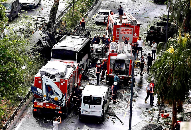 Fotoğraflarla: İstanbul Vezneciler'deki saldırı galerisi resim 4