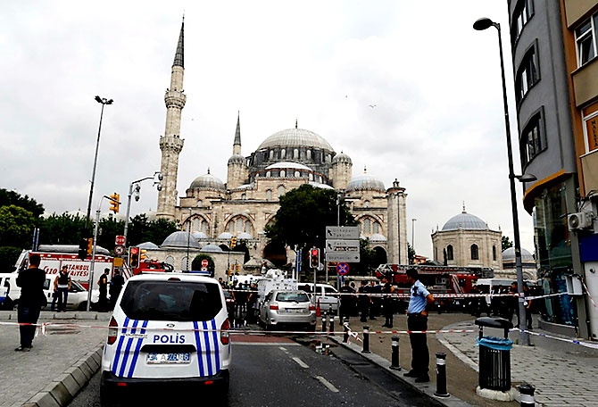 Fotoğraflarla: İstanbul Vezneciler'deki saldırı galerisi resim 5