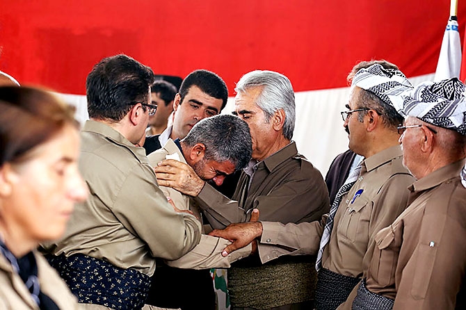 İran’la çatışmada hayatını kaybeden 6 KDP-İ Peşmergesi için taziye galerisi resim 18