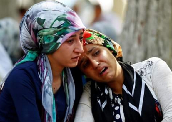 Antep'te bombalı saldırı: En az 50 kişi hayatını kaybetti galerisi resim 25