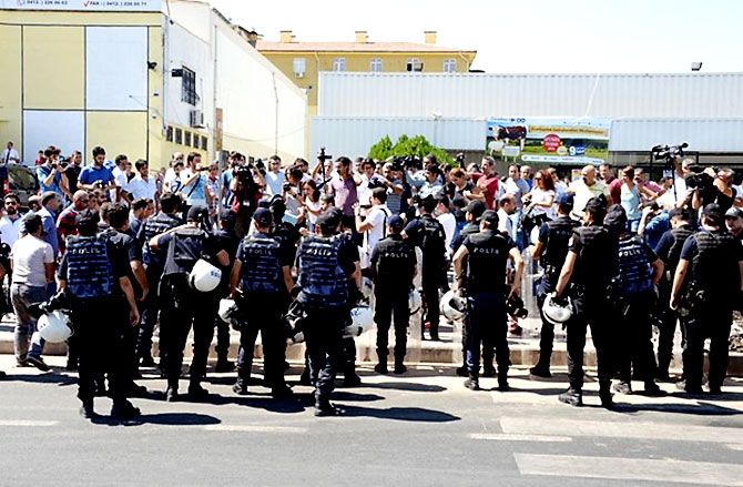 Diyarbakır’da öğretmenlere müdahale galerisi resim 7